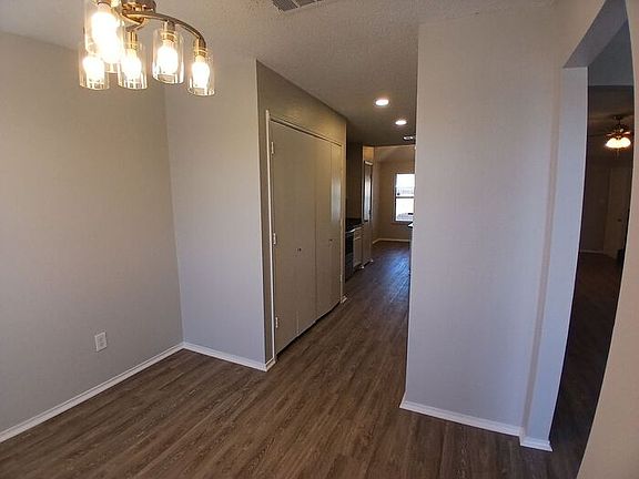 3rd image of 2736 Bent Brook Dr