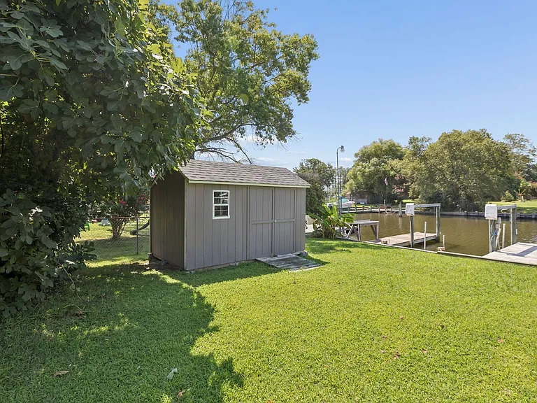 29 Adriatic Ave — Photo 39