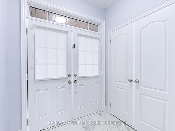 3rd image of 35 Andretti Cres