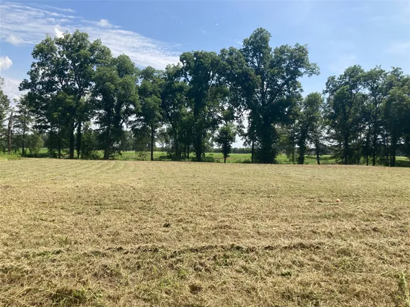 401 Omaha Cir, Bossier City, LA 71111