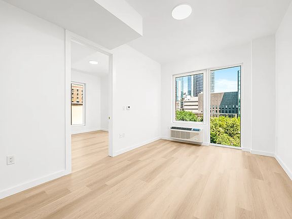 5th image of 540 Atlantic Ave #806