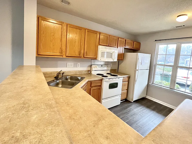 15113 Deshler Ct — Photo 5