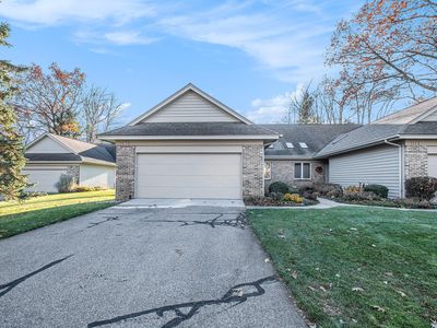 7079 Tree Top Ln NE, Rockford, MI, 49341