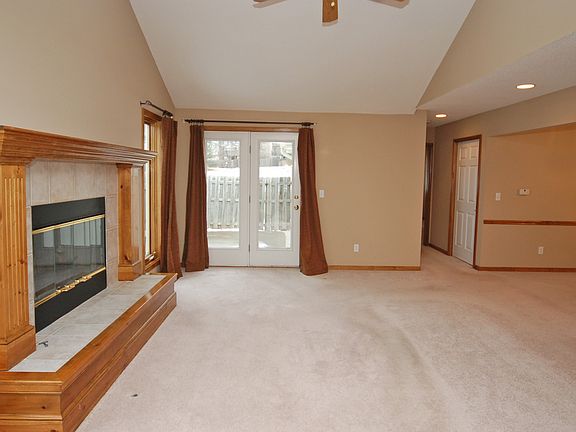 5th image of 8207 N Bradford Ct