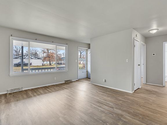 3rd image of 3282 Ashland St #3274