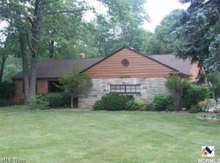 28699 Harvard Rd, Beachwood, OH 44122