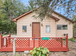 10118 Crouse Rd, Hartland, MI 48353