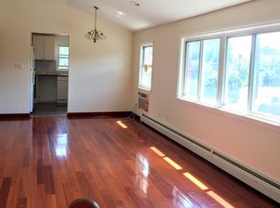4737 207th St, Bayside, NY 11361