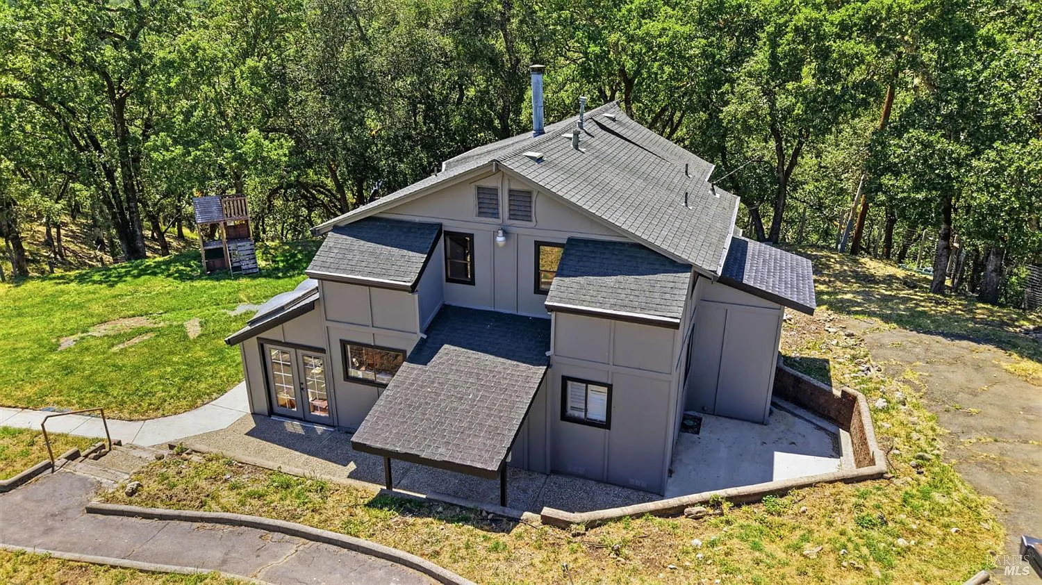 2713 Leslie Road - Photo 3