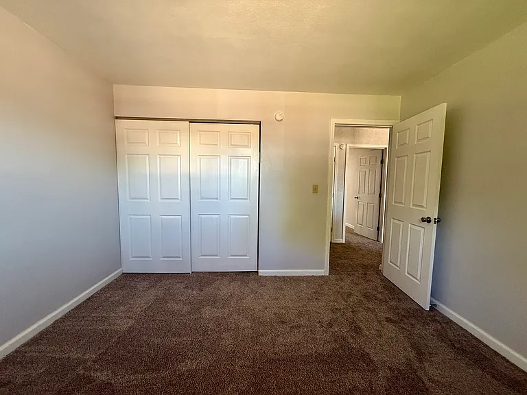 2604 Eastview Dr #C — Photo 9