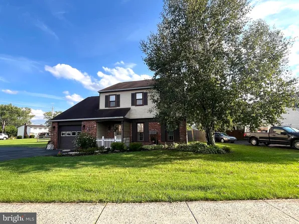 881 Depot Ln, Quakertown, PA 18951