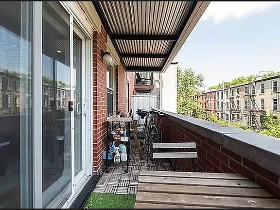4th image of 567 Warren St APT 202
