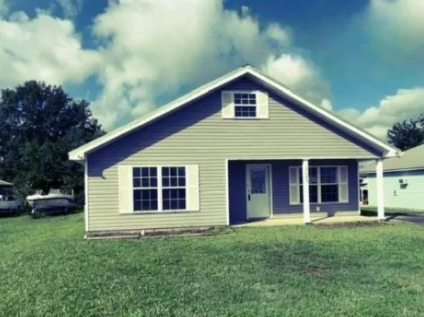 17049 Coles Creek Dr, Springfield, LA 70462