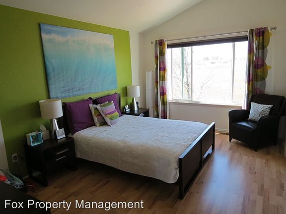 5th image of 347 Sprucewood Ct
