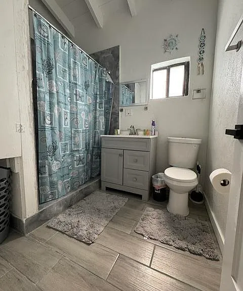 47 Two La Grande Princesse Cir #H — Photo 15