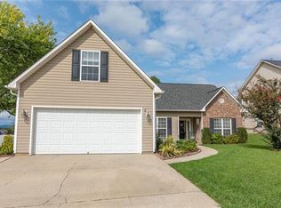 110 Yadkin Rd, Fletcher, NC 28732