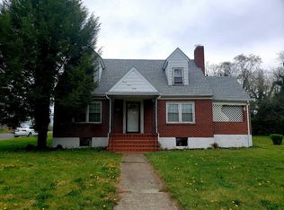 2731 Cove Rd NW, Roanoke, VA 24017