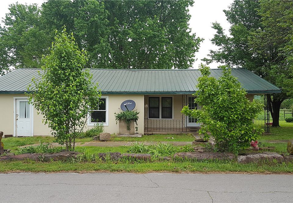 1st image of 1570 Lacy Dr