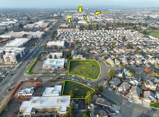 612-615 Elsa Dr, Santa Rosa, CA 95407