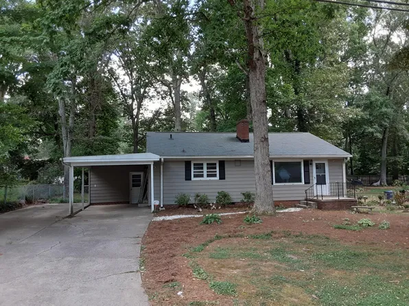 210 Forestdale Dr, Jamestown, NC 27282