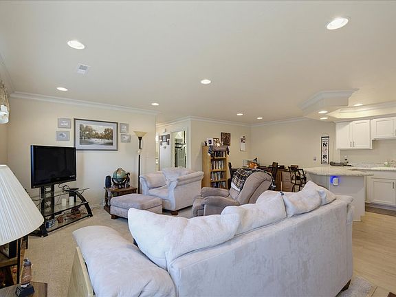 3rd image of 4613 12th Ave S