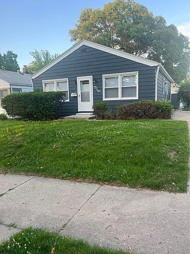 3 Bedroom Houses for Rent in Milwaukee County, WI - 94 Rentals | HotPads
