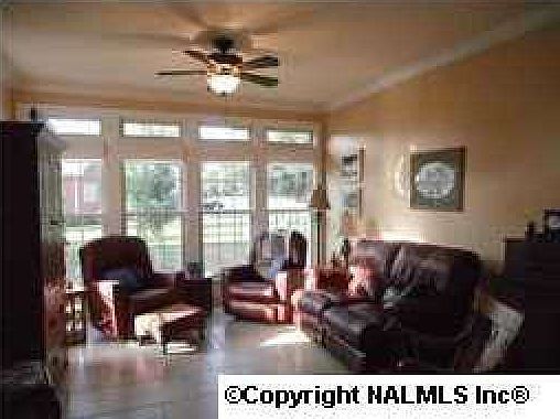 5th image of 1001 Covemont Dr