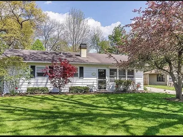 1149 Aberdeen Ln, Mundelein, IL 60060