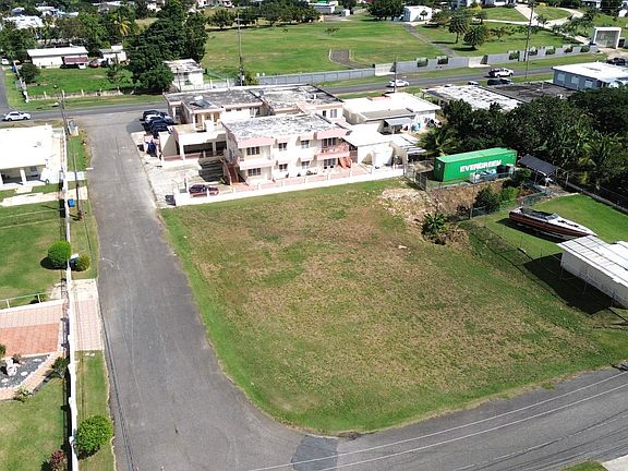 3rd image of 20 Ceiba Bja