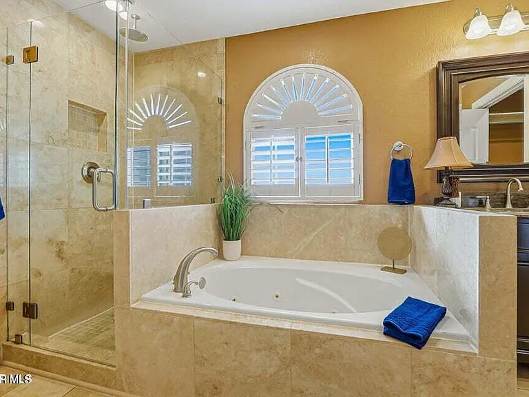 650 Vera Ct — Photo 17
