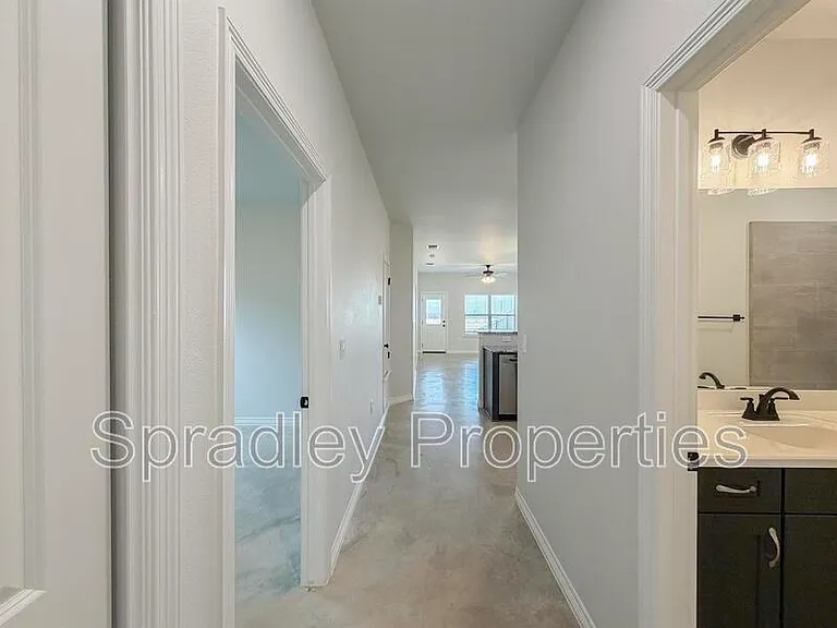 303A Juniper Dr — Photo 4