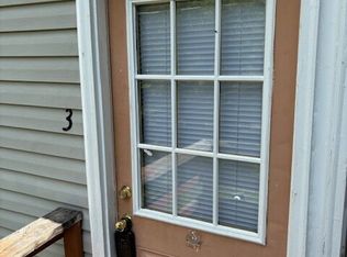 220 E Lee St APT 3, Broadway, VA 22815