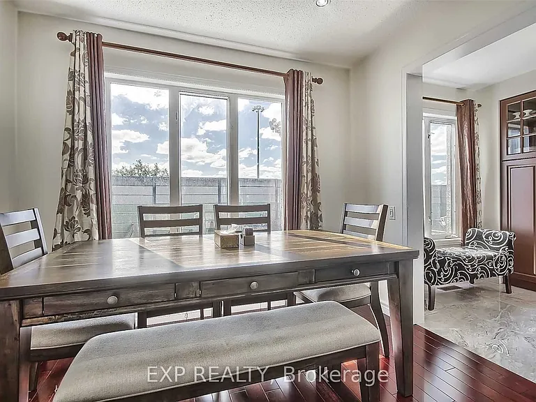 35H View Green Cres #UPPER — Photo 16
