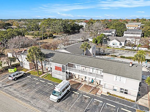 2nd image of 307 Flagg St. #304