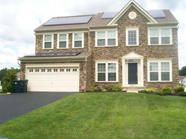 1025 Suffolk Dr, Williamstown, NJ 08094