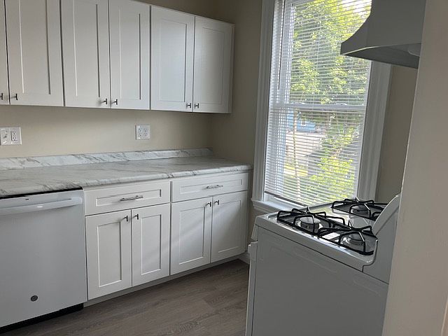 Kitchen - showing gas range