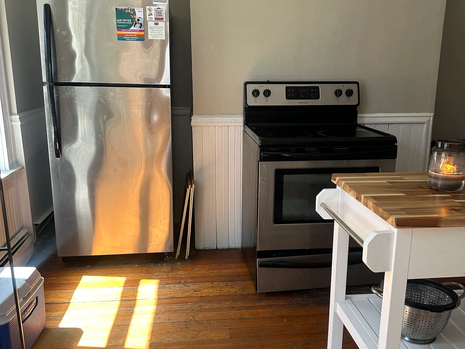 3 bed, $2,100 — Photo 2
