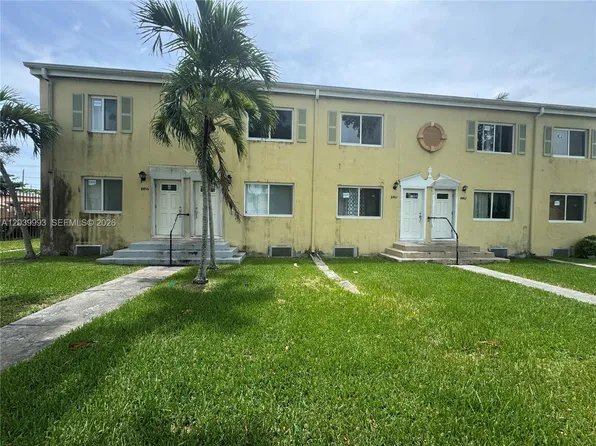 8456 NW 4th Ct #8456, Miami, FL 33150