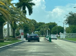 5403 Viburnum St, Delray Beach, FL 33484