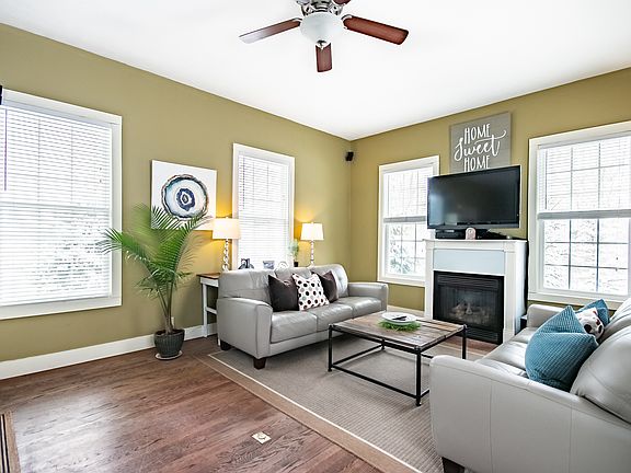 Family Room-Gas Fireplace