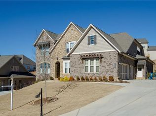 6135 Woodlawn Dr, Suwanee, GA 30024