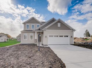 609 Cherry Ct, Hartland, WI 53029