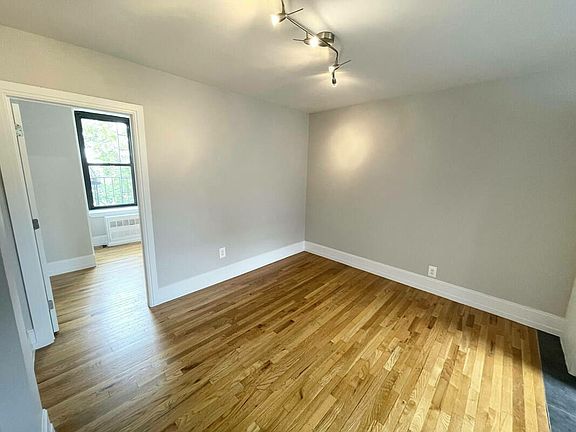4th image of 2225 Ditmas Ave #4DC