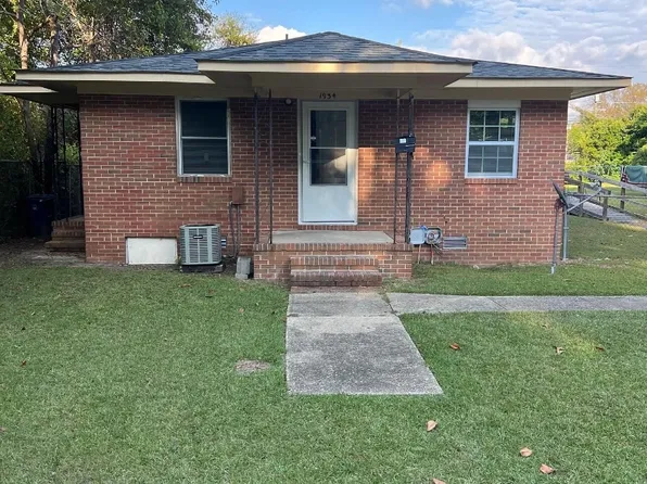 1934 Harris St #1934, Fayetteville, NC 28301