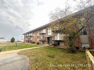 802 Ruth Ann Dr #13A, Sedalia, MO 65301