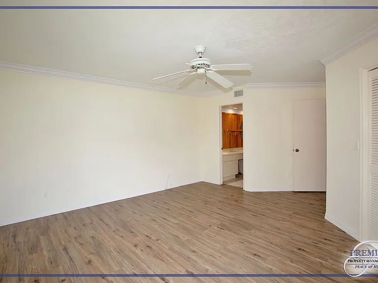 1351 Monarch Cir — Photo 20