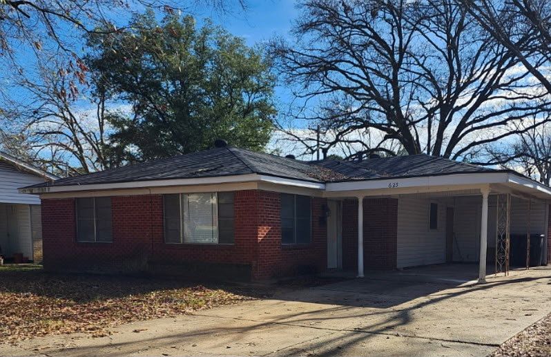 1st image of 625 Eden Blvd