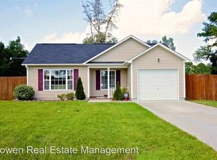 308 4th St, Maysville, NC 28555