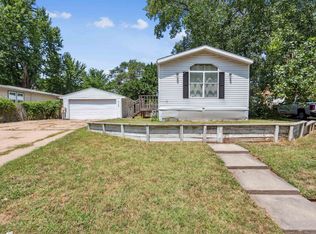 4136 E Fairhaven Cir, Wichita, KS 67210