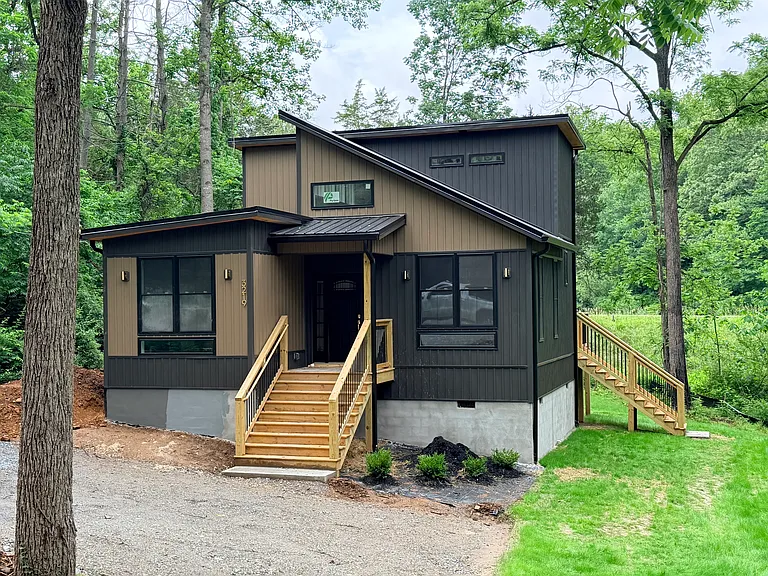 3219 Cranehill Dr — Photo 1